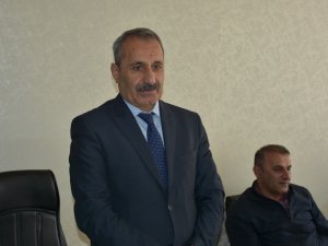 Başkan Demirci tebrikleri kabul ediyor