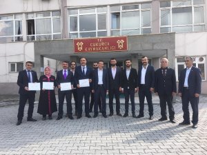 Çukurca'da AK Parti’li Dündar, mazbatasını aldı