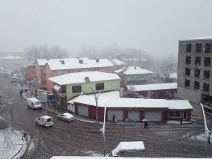 Çukurca beyaza büründü...