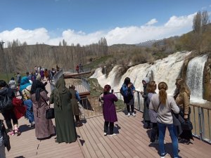 ‘Anneler Günü’ erken kutlandı