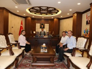 Başkan Özer ve hakimlerden Vali Akbıyık'a ziyaret