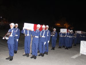Hakkari’de Şehit 3 asker için tören düzenlendi