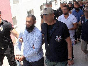 Haraç toplayan 12 DEAŞ'lı tutuklandı