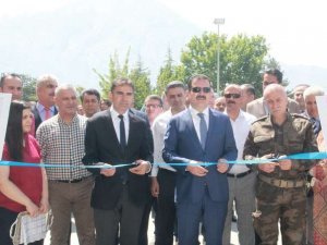 Hakkari'de "Tarım ve İnsan" konulu resim sergisi açıldı