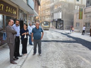 Hakkari "Özdemir" sokaktaki yollar onarıldı