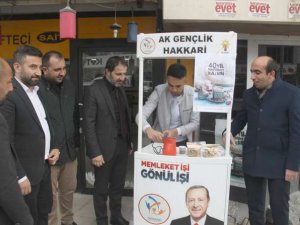 Hakkari AK Parti’den kahve ikramı