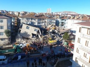 Bakanlardan ortak Elazığ depremi açıklaması