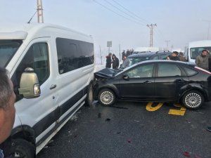 Van-Hakkari kara yolunda kaza 5 yaralı