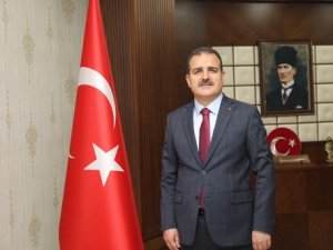 Vali Akbıyık'tan Türk Kızılay mesajı