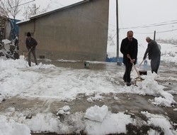 Belediye'den karla mücedele çalışması
