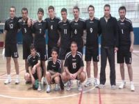 Anadolu Lisesi' voleybol takımının büyük başarısı