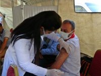 Randevusuz aşı çadırına yoğun ilgi