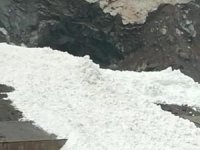 Sümbül Dağı'nda inen çığ görüntülendi