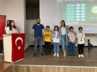Çukurca'da okullar arası bilgi yarışması yapıldı