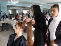 İranlı kadın kuaförlük eğitim aldı