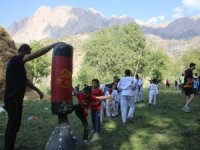 Irak sınırındaki köylerde spor etkinlikleri
