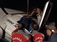 Hakkari Seyir tepesi yolunda kaza 3 yaralı