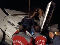 Hakkari Seyir tepesi yolunda kaza 3 yaralı