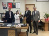 MHP'li Özbek'ten sağlık çalışanlarına ziyaret