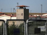 Cezaevindeki 4 mahkuma af çıktı