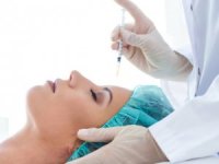 Botox: Yaşlanmayı Durdurmanın Sırrı mı?