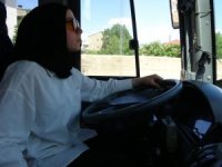 Yüksekova’nın ilk kadın otobüs şoförü