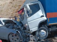 Yüksekova'da trafik kazası:2 ölü 2 ağır yaralı