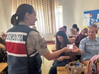 Hakkari Jandarması bilgilendirmeye davam ediyor