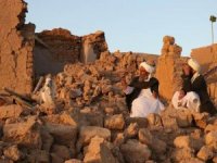 Afganistan'da deprem: 2 bin 400 ölü