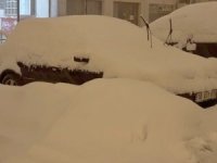 Yüksekova’da kar kalınlığı 20 santimetreyi buldu