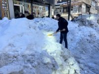 Yüksekova merkezinde karla mücadele