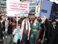 Hakkari’de AK Parti kadın programına binler katıldı
