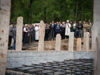 Vali Çelik, Yeşilova Camii temeli attı