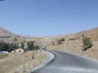 Otluca'daki yol tahribatına tepki