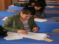 Hakkari'de yabancı dil kursları düzenleniyor