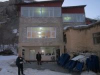 Hakkari'de 3 katlı taziye evi yapıldı