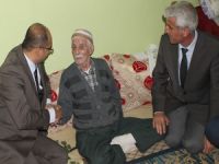 Hakkari'de yaşlılara anlamlı ziyaret