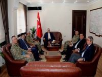 Korgeneral Arif Çetin: Vali Toprak'ı ziyaret etti