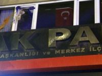 AK Parti binasına ateş açıldı
