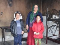 Evleri yanan Akdağ ailesi yardım bekliyor!
