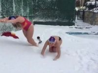 Kadın sporcuları karda yüzdü!