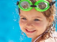 Yaz aylarında çocuklarda sık görülen 6 risk!