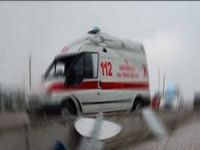 Ambulans otomobillere çarptı: 6 yaralı