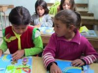 Rojava'da eğitim dili Kürtçe oldu!