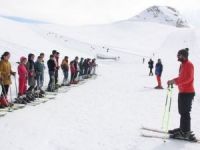 Hakkari’de 10 bin öğrenci kayak eğitimi  görecek