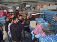 Öğrenciler su, süt ve yemek fabrikalarını gezdi