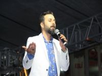 Sanatçı Seyfullah Çakmak Hakkari’de konser verdi