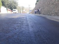 Çukurca'da aşırı sıcaklar asfalt eritti