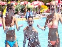 Antalya'da turist sayısı 11 milyon 4 bin 809'a ulaştı