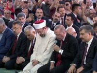 Erdoğan şehitler için Kur’an-ı Kerim okudu